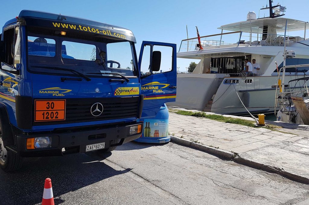 Totos Oil - Yacht Refueling | Yacht Bunkering | Marine Fuels | Yacht fuel | Fuel Bunkering | Marine Lubricants | Yacht Servises | Port of Zakynthos - Ανεφοδιασμός Σκαφών | Καύσιμα Σκαφών | Τροφοδοσία Σκαφών | Ναυτιλιακά Καύσιμα | Ναυτιλιακά Λιπαντικά | Λιπαντικά Σκαφών | Λιμάνι Ζακύνθου